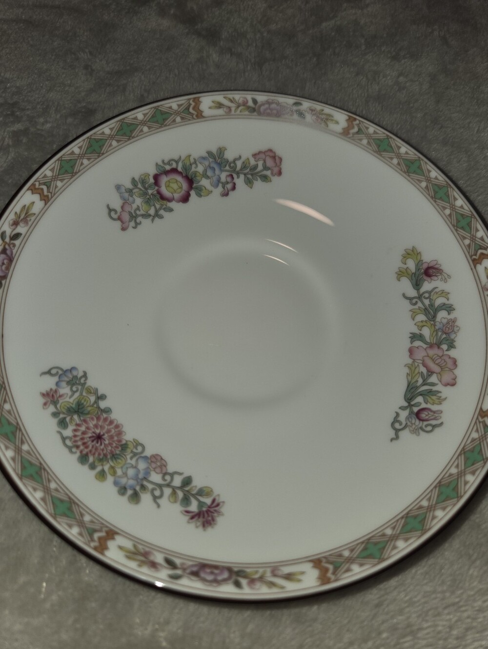 Wedgwood Kutani Crane R4464 Saucer Dish 5 3/4"